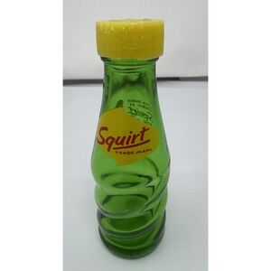 Vintage Squirt Soda Bottle Salt and Pepper Shakers –‎ Retro Kitchen Collectible